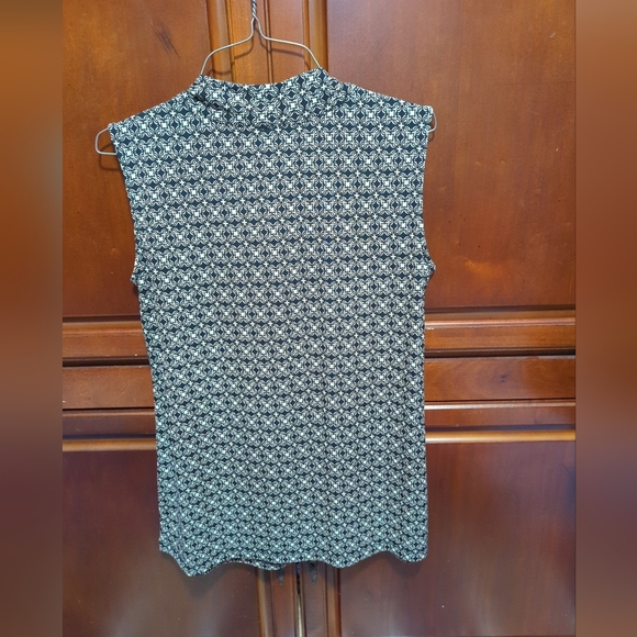 🧑🧑‍🦳Dana Buchman Sleeveless Top Womens Stretch Black/White Geometric Print S - Picture 7 of 9